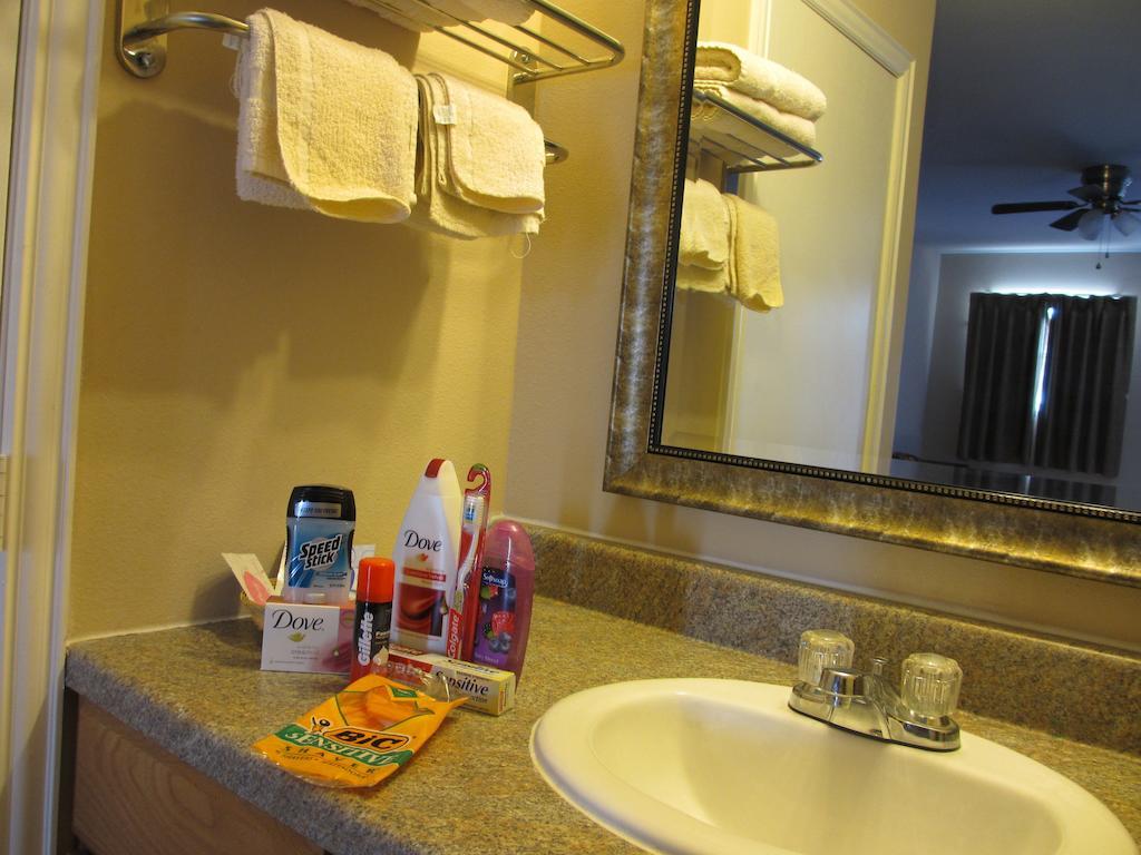 Tilden Country Inn Room photo